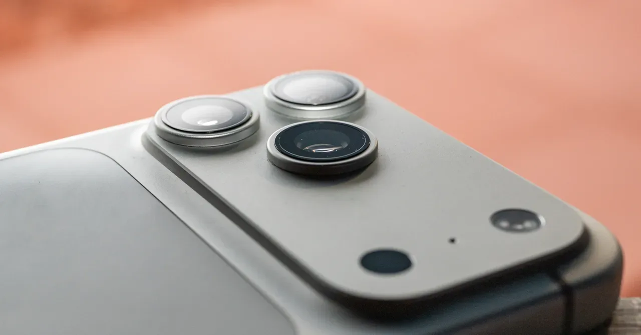 The Ultimate iPhone Privacy and Security Guide (2025 Edition)